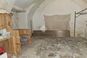 3 LOCALI A MANFREDONIA