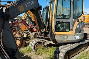 Escavatore volvo ecr 58 plus