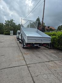 Iveco Daily con ribaltabile