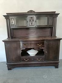 credenza fine 800 con decori in stile liberty