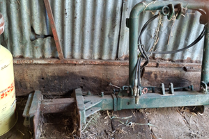 Attrezzo estirpo vigneto