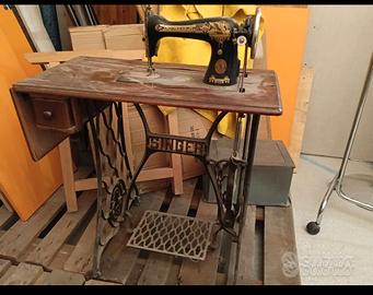 Macchina da cucire antica Singer