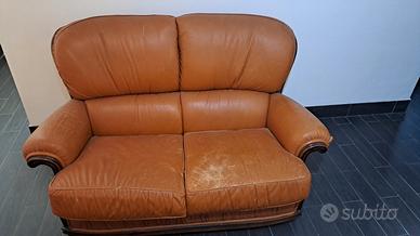 DIVANI D' EPOCA IN PELLE