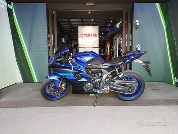 YAMAHA YZF R7