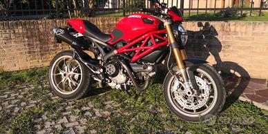 Ducati Monster 1100s