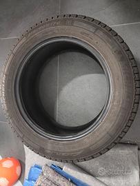 Gomme 215 60 17 e portasedili Ford Tourneo Custom 