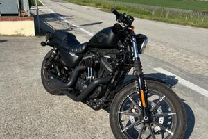 Harley 883 Iron 2017 – 17k km – Tagliandata – Gomm