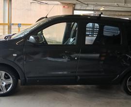 Dacia Lodgy Stepway 1500 DCI 7 POSTI