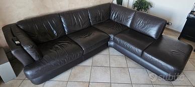 divano angolare vera pelle Chateau D'Ax