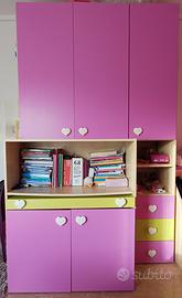 cameretta salvaspazio con armadio e letto singolo