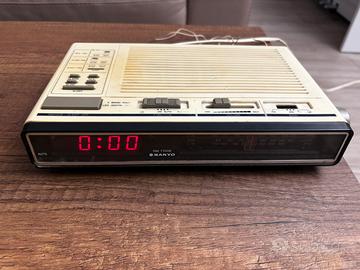 Radio sveglia vintage Sanyo RM 7100E