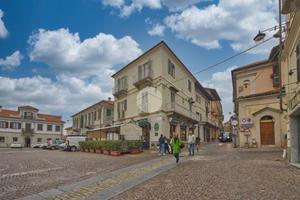 5 LOCALI A RIVOLI