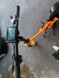 Bici elettrica pieghevole