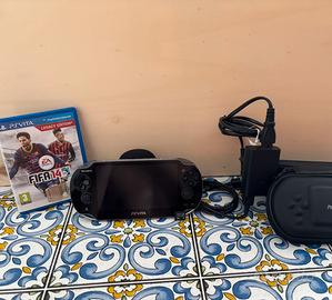 Ps vita, carica batteria, fifa 14 e sch. memoria