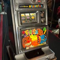 MODERNARIATO SLOT MACHINE