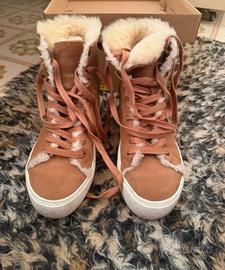 UGG Beven