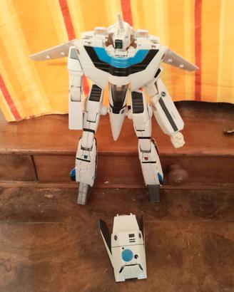 Robot Maximilian Jenius Valkyrie Macross