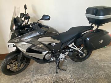 Honda Crossrunner 800