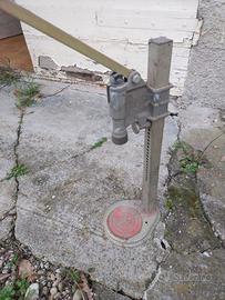 tappatrice per bottiglie