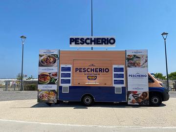 Food truck completo di tutto