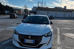  Peugeot 208 1.2 benzina 75 cv
