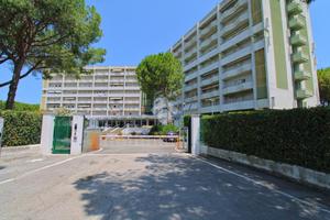 3 LOCALI A PORTO RECANATI