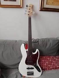 basso Marcus Miller V7 fretless 5