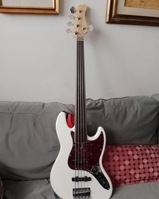 basso Marcus Miller V7 fretless 5