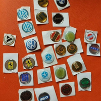 25 Adesivi tondi gommati logo auto Ferrari Harley