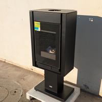 stufa legna fiamma verticale lunga autonomia