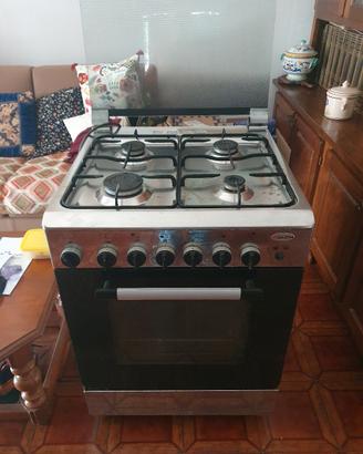 cucina a gas con forno elettrico
