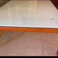 Tavolino in vetro serigrafato calligaris