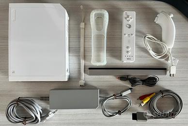 Nintendo Wii  completa di accessori originali