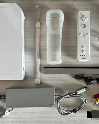 Nintendo Wii  completa di accessori originali