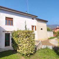 Casa indipendente in zona servita