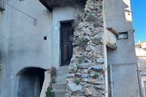 Casa indipendente con vista mare nel borgo antico