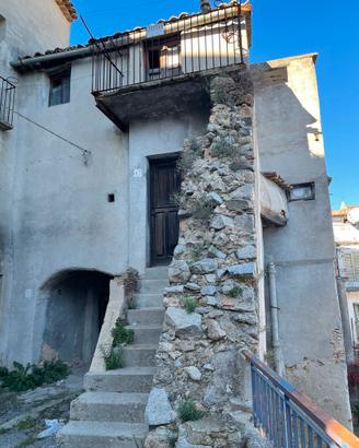 Casa indipendente con vista mare nel borgo antico