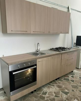 Cucina come nuova 2.40mt