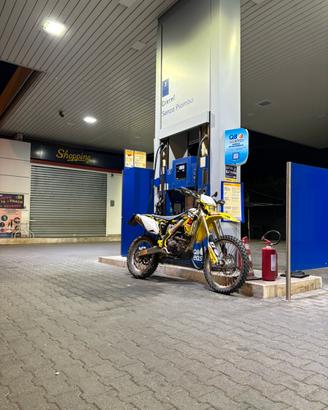 Suzuki rmz 250