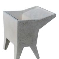 Lavatoio in cemento grigio