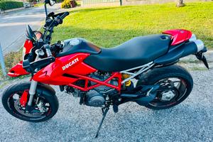 Hypermotard 796