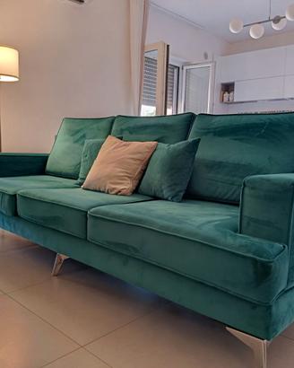 Divano moderno 3 posti + pouf