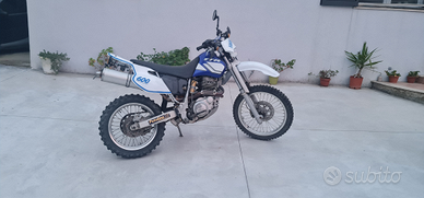 Yamaha tt600