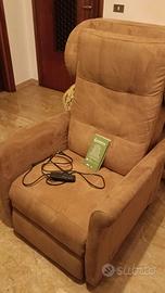 poltrona anziani+alzata/seduta automatica e letto