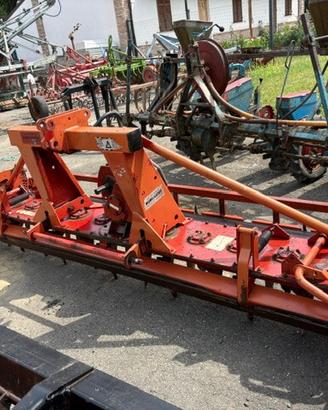 Roterra marca Lely larghezza 300 cm a coltelli