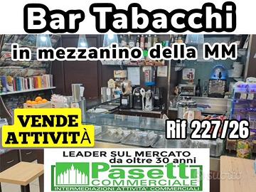 BAR TABACCHI in mezzanino della metropolitana M2