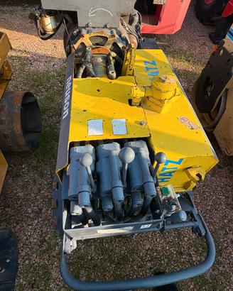 M15 Rullo vibrante dentato per terre armate
