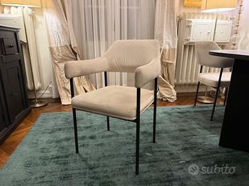 Sedia con braccioli Zoe