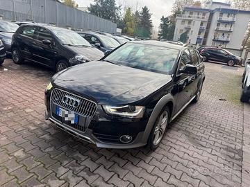 AUDI A4 allroad 2.0 TDI 190 CV cl.d. S.tr. Busines