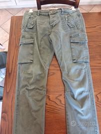 pantaloni